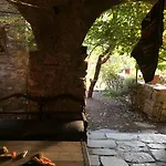Medieval Village Rural B&B Bed and Breakfast Ne