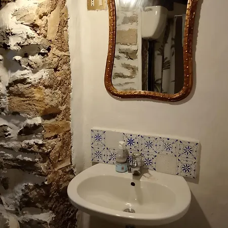 לינה וארוחת בוקר Medieval Village Rural Ne