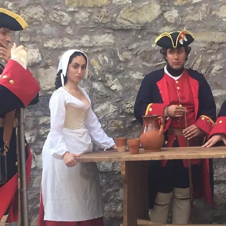 فندق مبيت وإفطار Medieval Village Rural